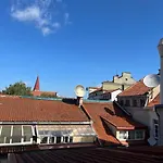 Old Town, Ideal For Workation / Leisurely Get-Away